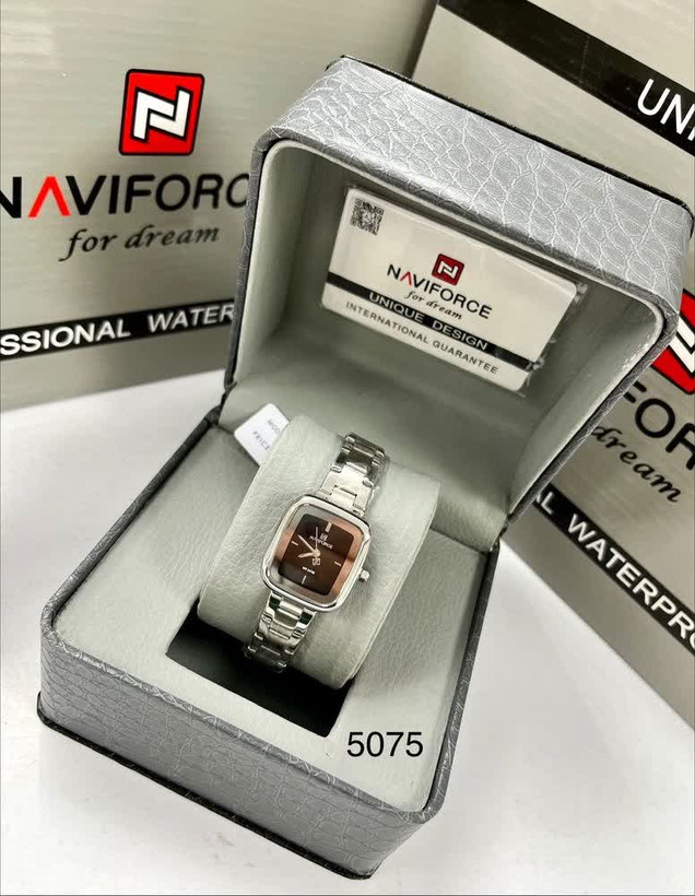 ساعت مچی زنانه نیویفورس (Naviforce) مدل 5075 - ضد آب صفحه مشکی