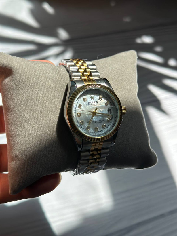 ساعت رولکس تاجدار مدل DATEJUST با شیشه ذرهبینی، ضدآب و رنگ ثابت